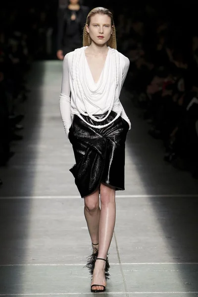 Look 43
